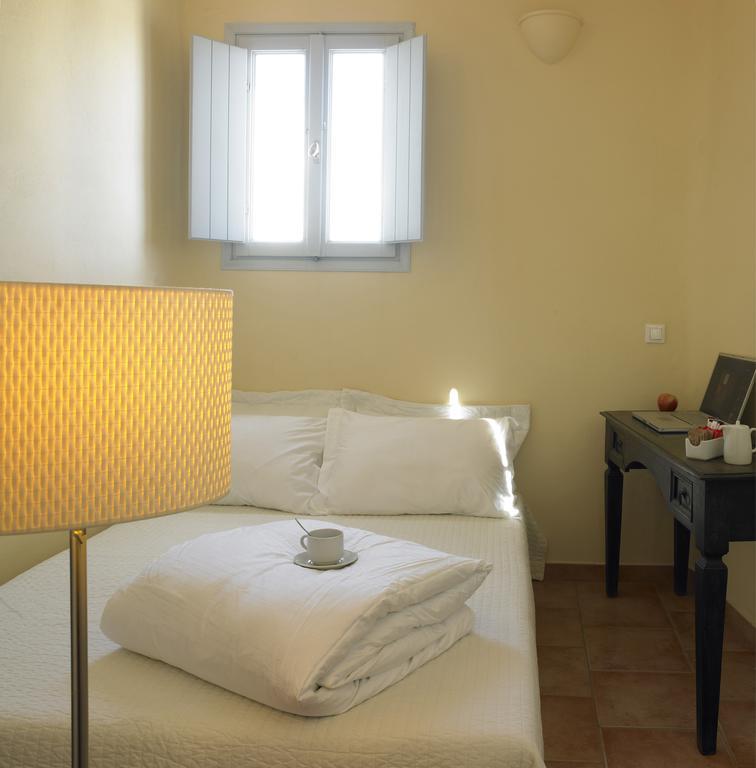 Two-Bedroom Master Suite Caldera View