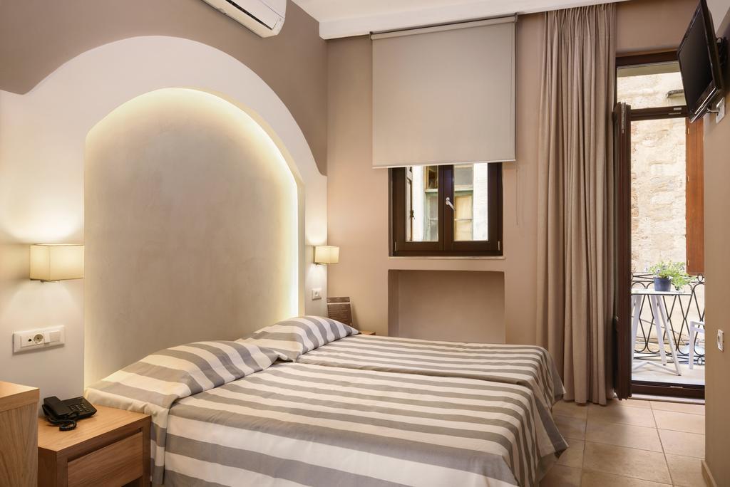 Double or Twin Room Balcony