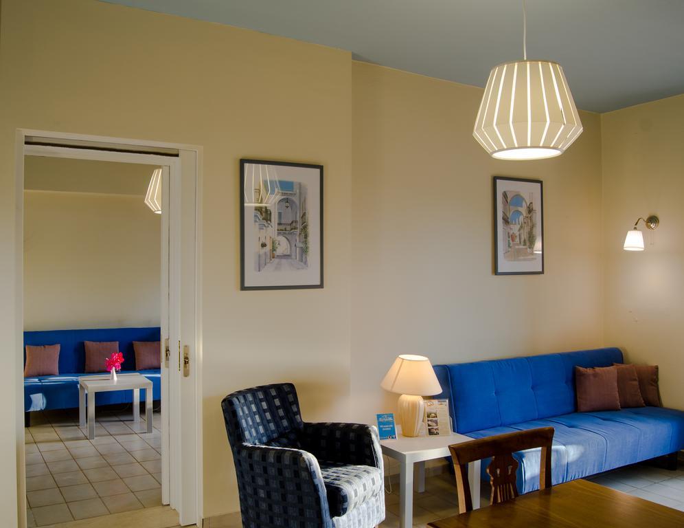 One-Bedroom Apartment,399418557:JPEG