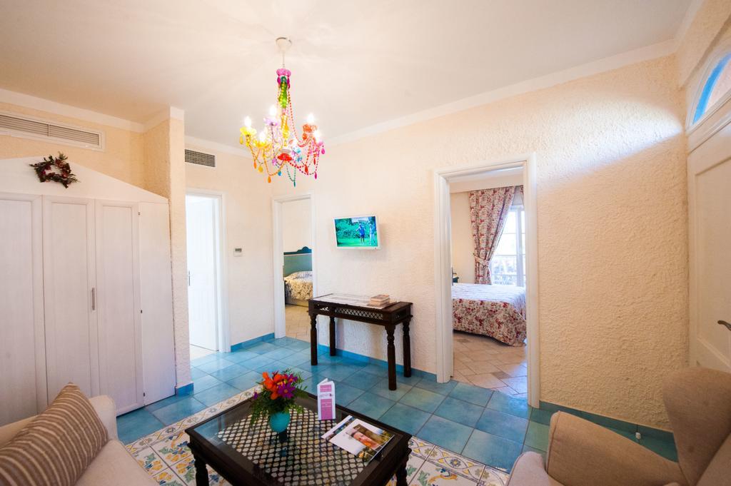 Superior Suite (2-4 adults),253994081:JPEG