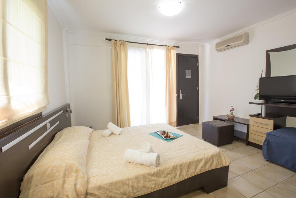 Double Room,821054816:JPEG