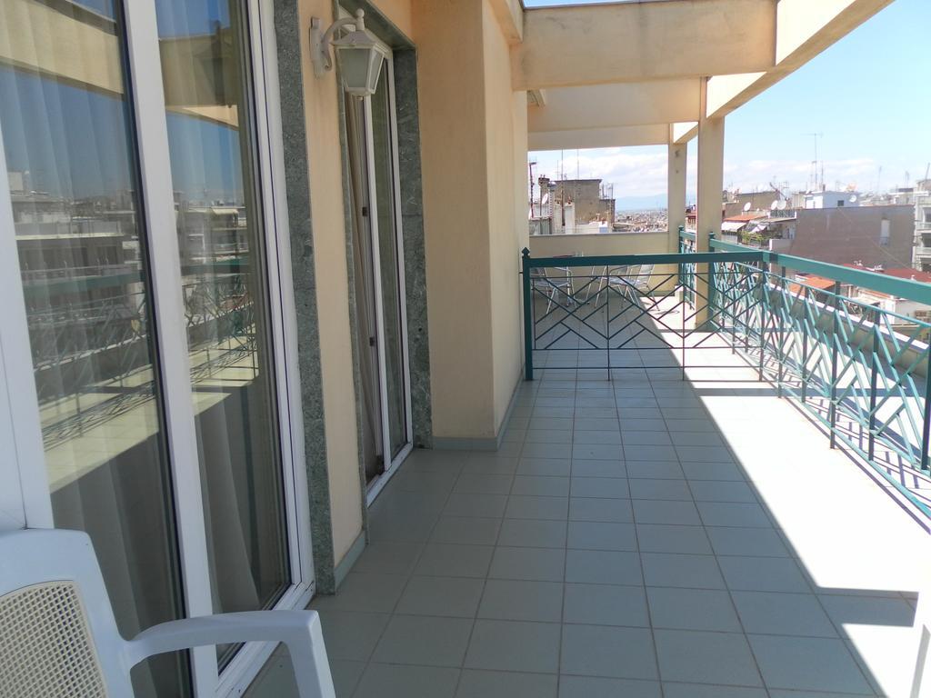 Family Room Terrace