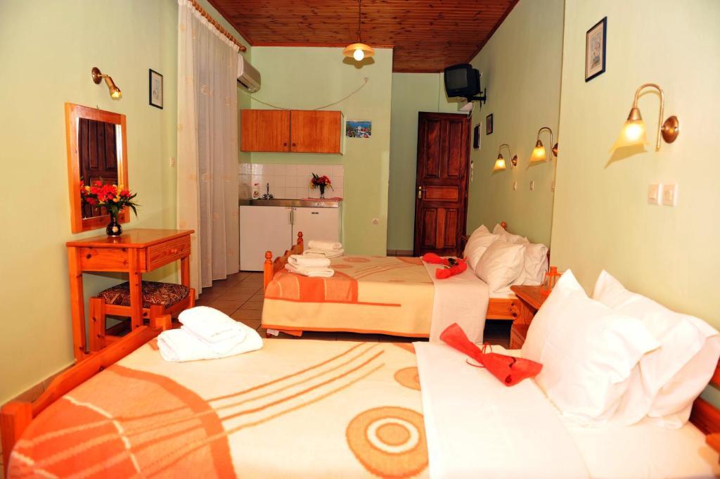 Studio with Sea View (3 Adults)