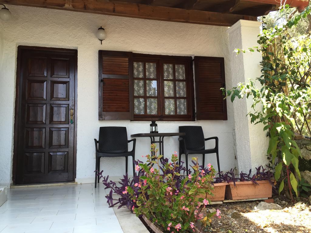 Zweibettzimmer mit Terrasse