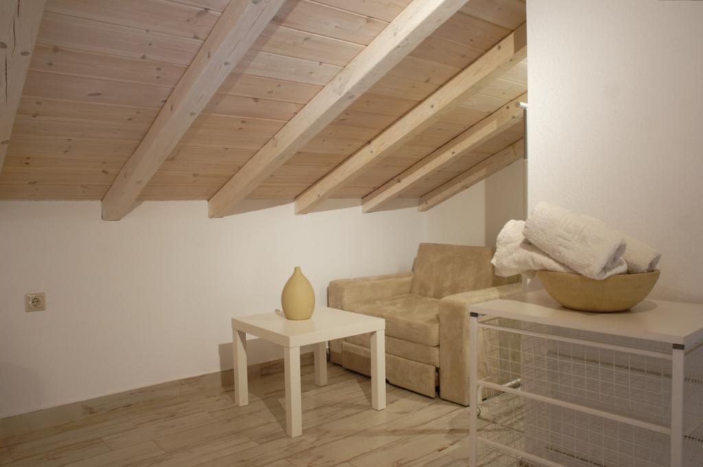 Apartment - Split Level with Sea View,696612255:JPEG