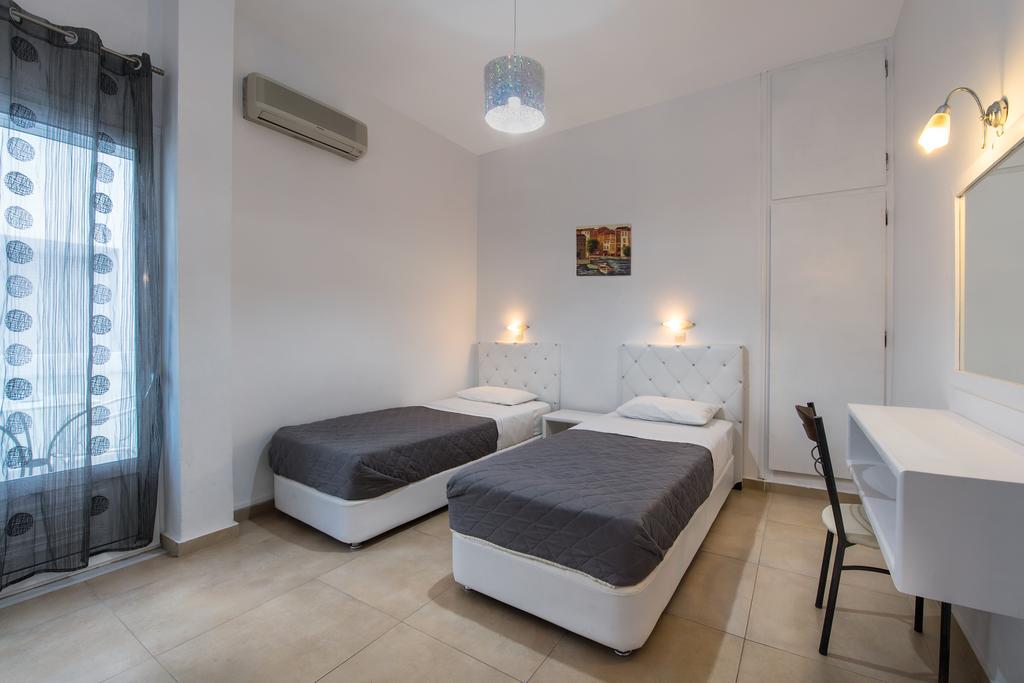 Standard Twin Room,1565150827:JPEG