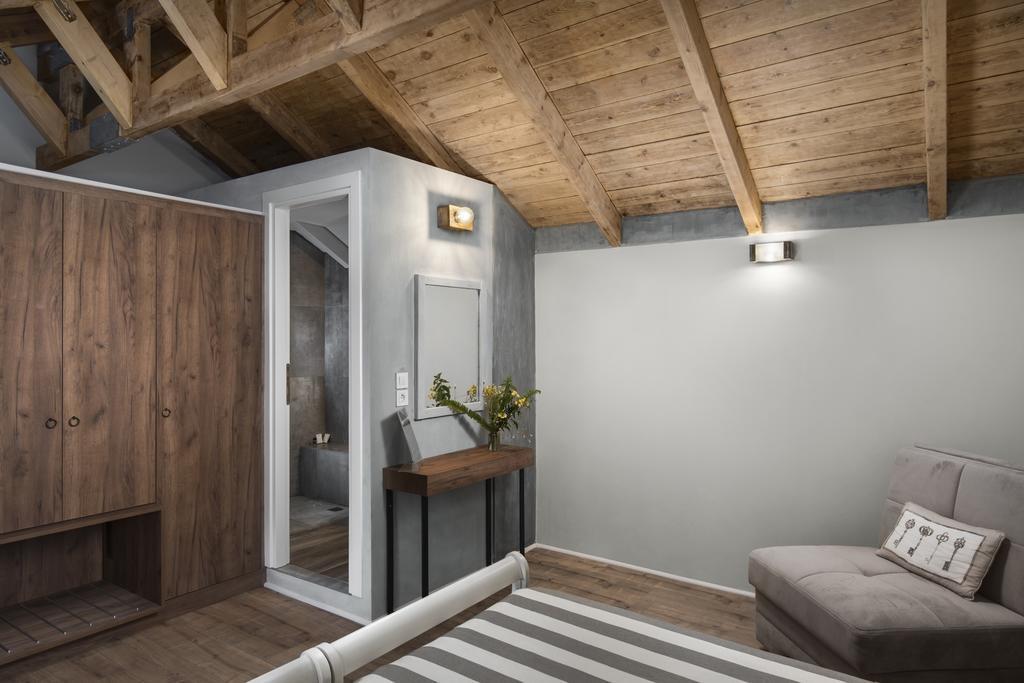 Standard Double or Twin Room,402830481:JPEG