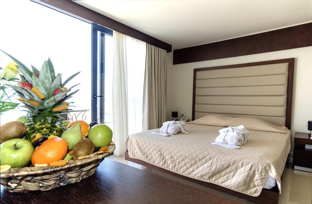 Double Room Side Sea View