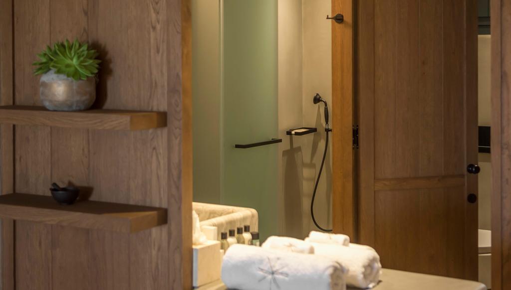 Deluxe Double Room with Sea View,421544358:JPEG