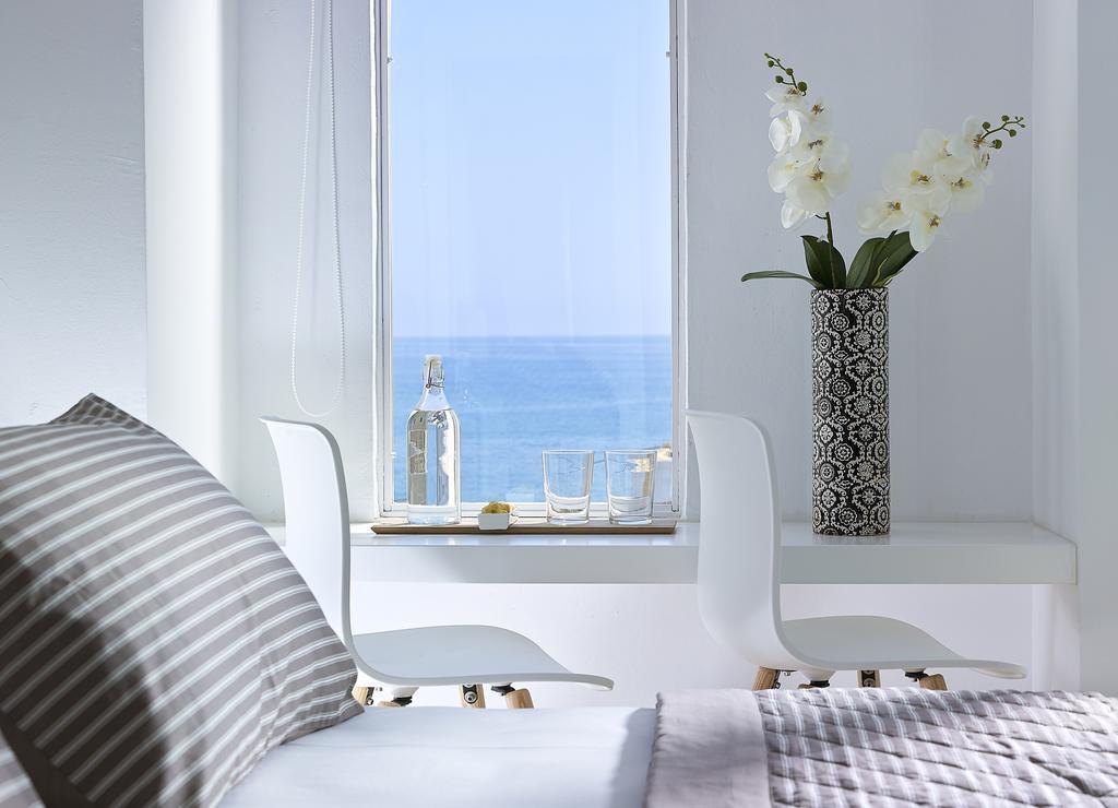 Double Room with Balcony and Sea View,631797381:JPEG