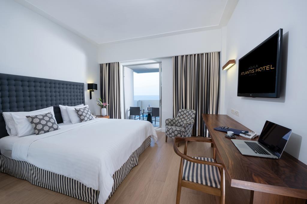 Superior Room Harbor View