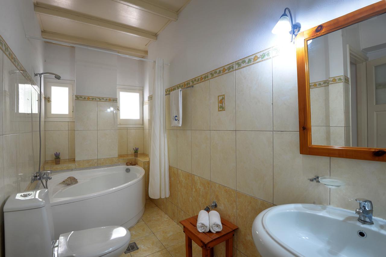 Two-Bedroom Apartment Balcony Terrace,507548709:JPEG