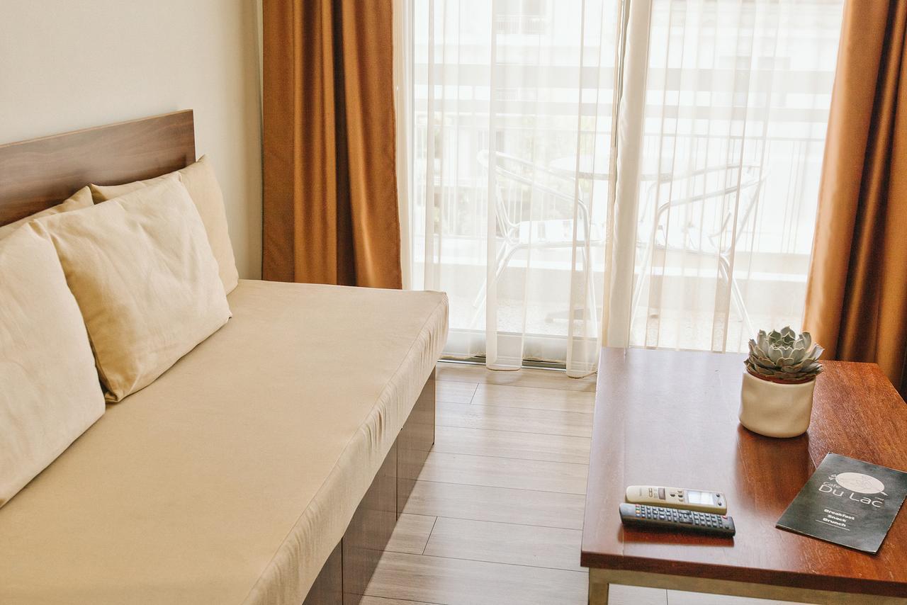 Studio with City View,509321766:JPEG