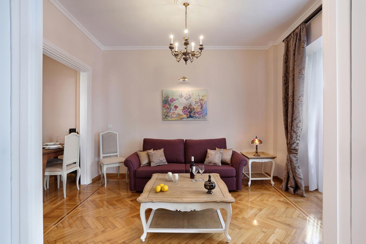 Deluxe Apartment with Separate Kitchen,516435765:JPEG