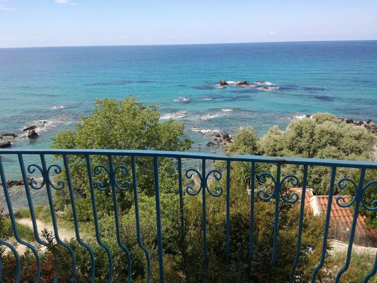 Triple Room with Sea View,551482773:JPEG