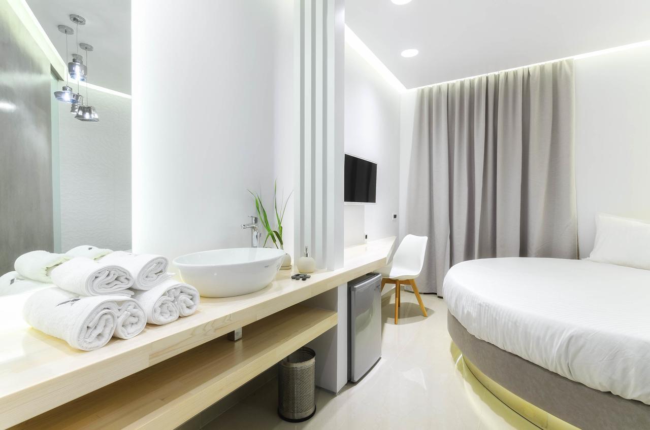 Deluxe Double Room,613962065:JPEG