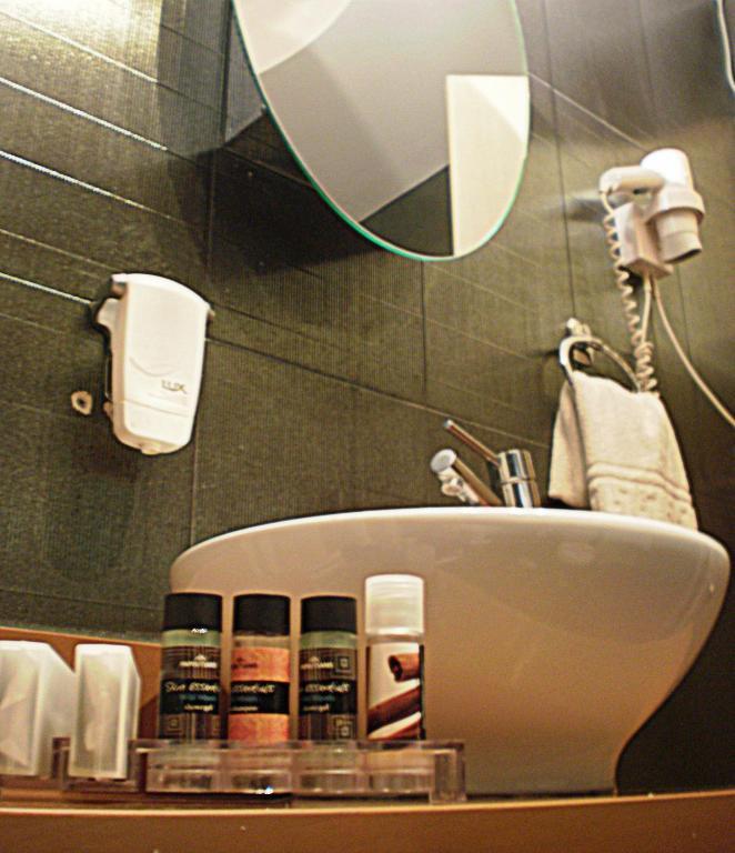 Standard Double Room,766940671:JPEG