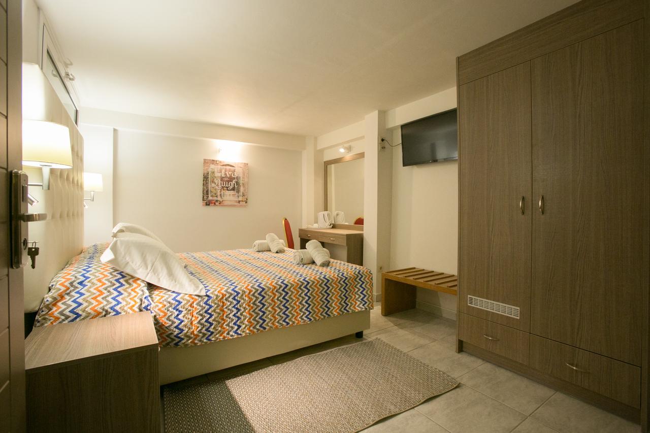 Economy Double or Twin Room,630734418:JPEG