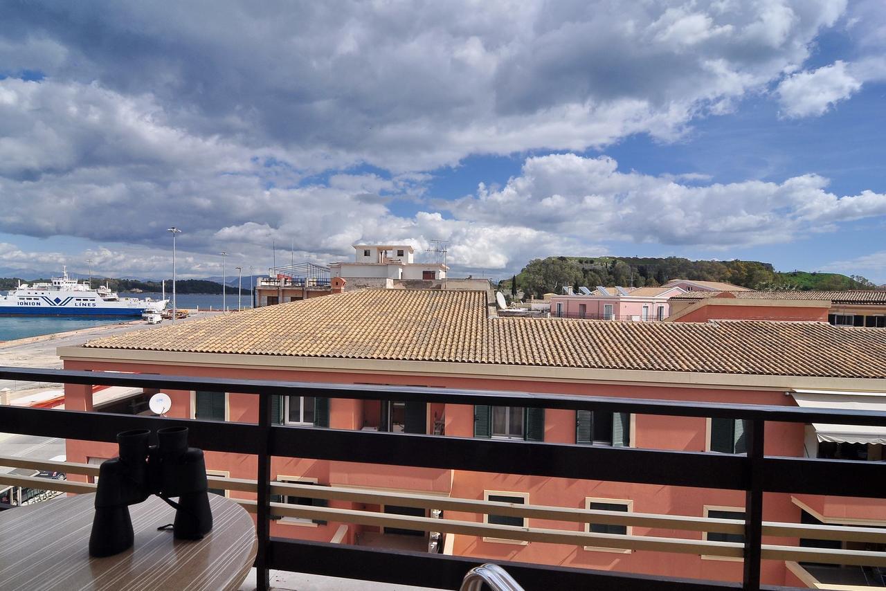 Chambre Double ou Lits Jumeaux - Vue Partielle sur Mer