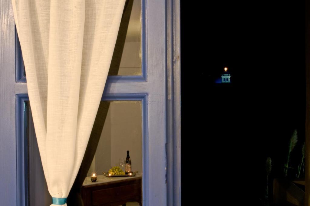 Camera Tripla
