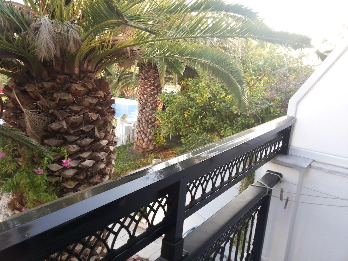 Studio Balcony