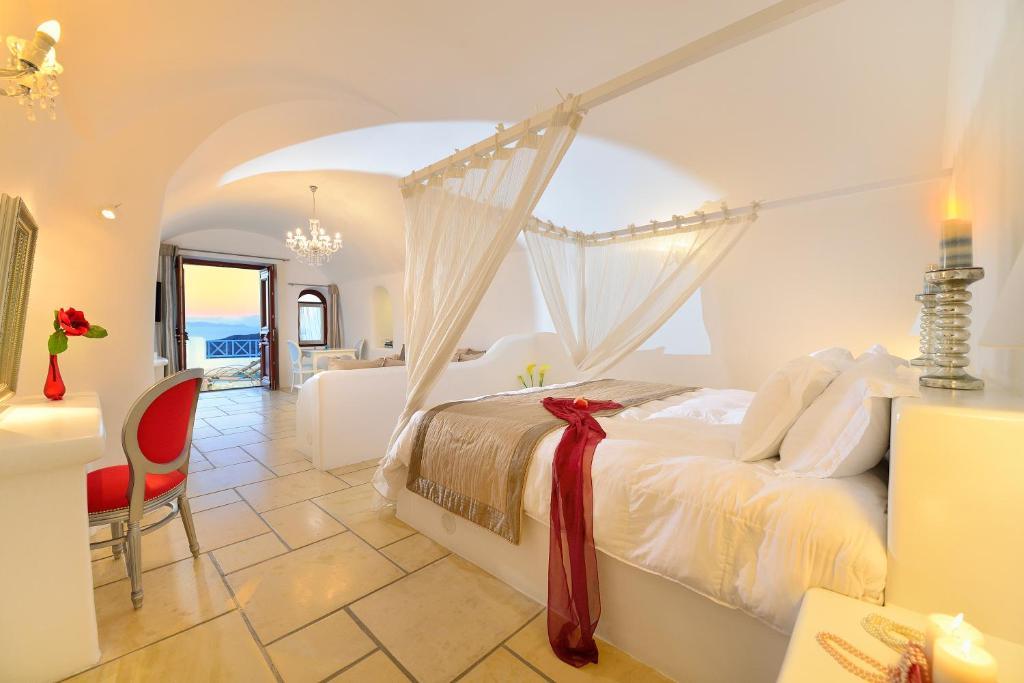 Luxury Villa with Private Pool and Caldera View,63735520:JPEG