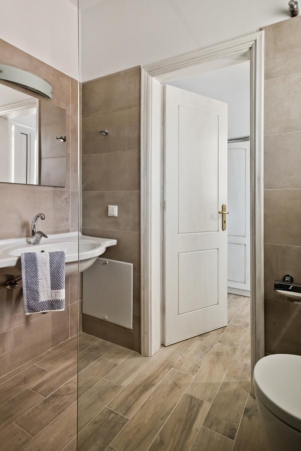 Studio Open Plan Sea View