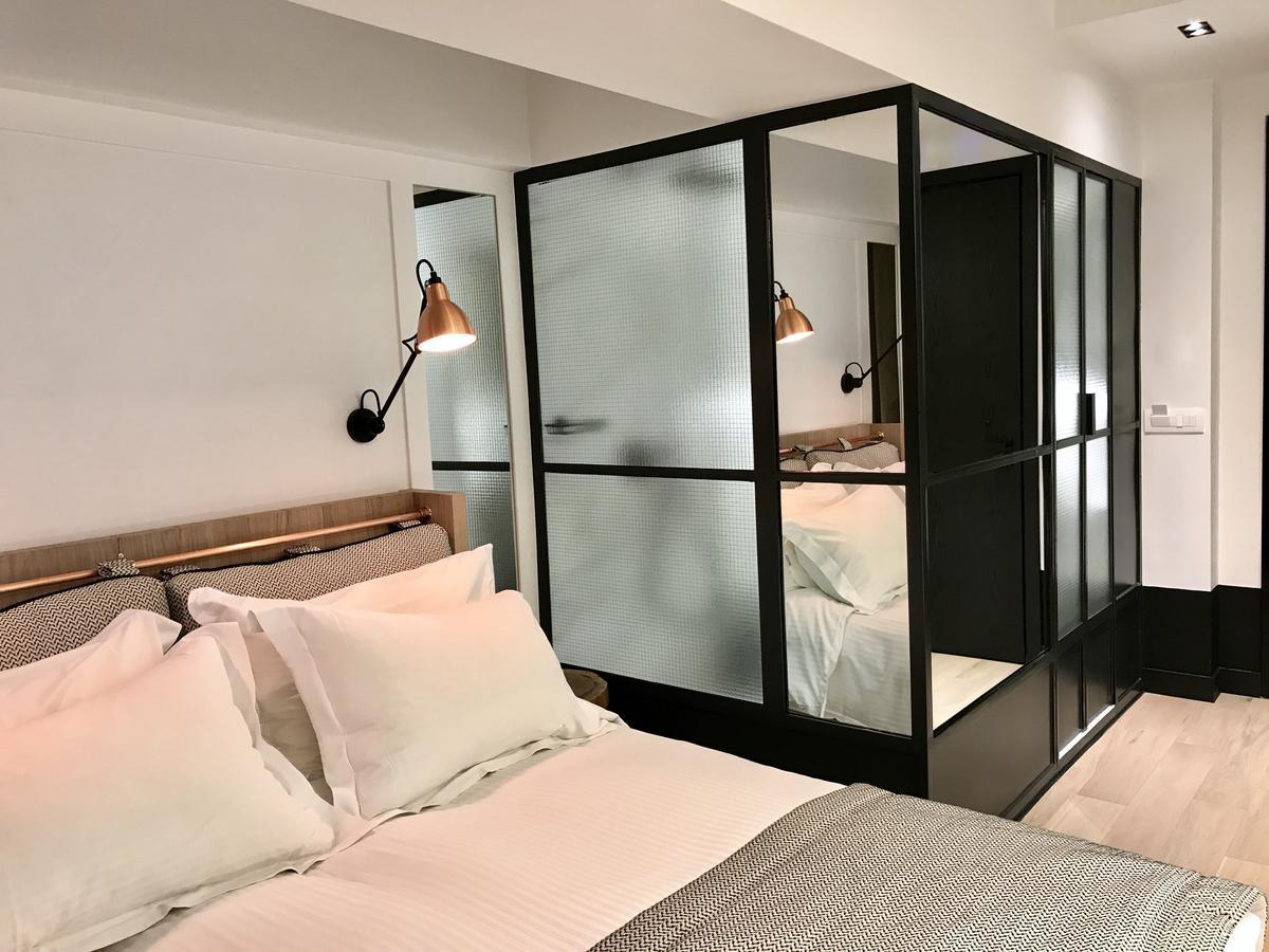 Cosy Double Room Street View