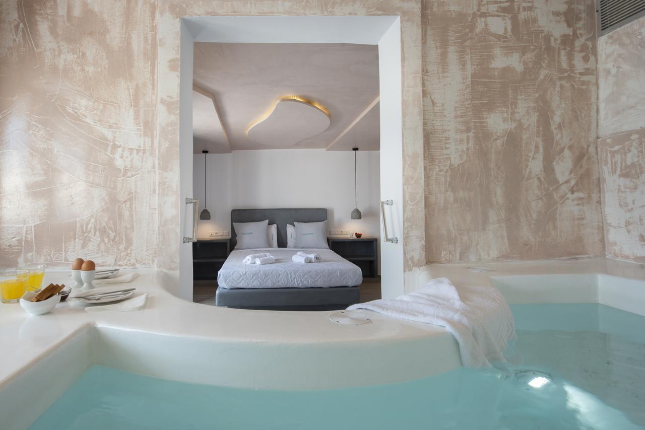 Deluxe Room with Hot Tub and Caldera View,645727698:JPEG