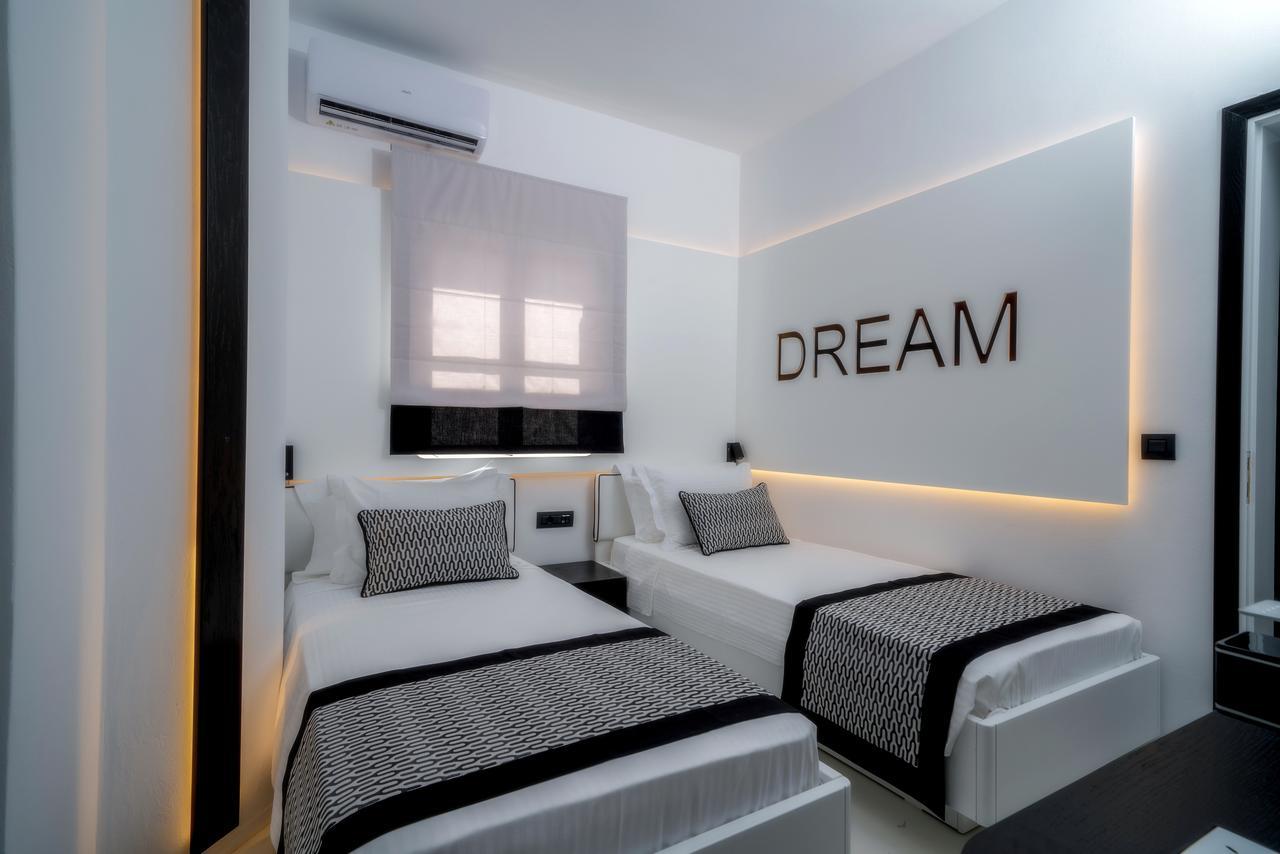 Deluxe Two-Bedroom Apartment