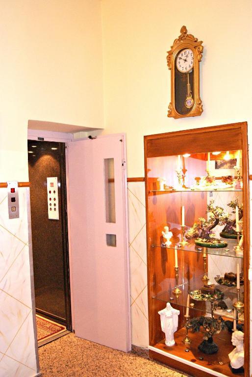 Classic Single Room,66821932:JPEG