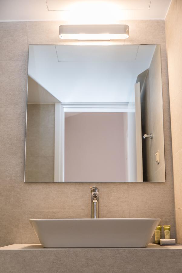 Superior One-Bedroom Apartment