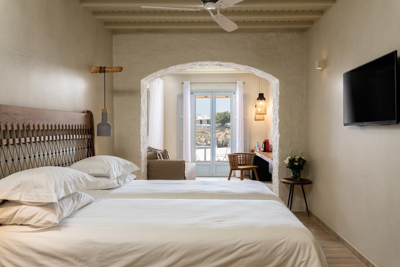 Quarto Superior com Cama de Casal ou 2 de Solteiro de Frente para o Mar
