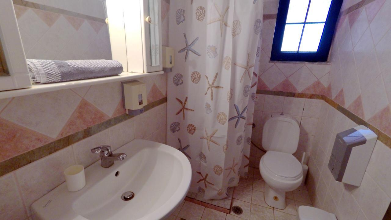 Standard Quadruple Room,664778865:JPEG