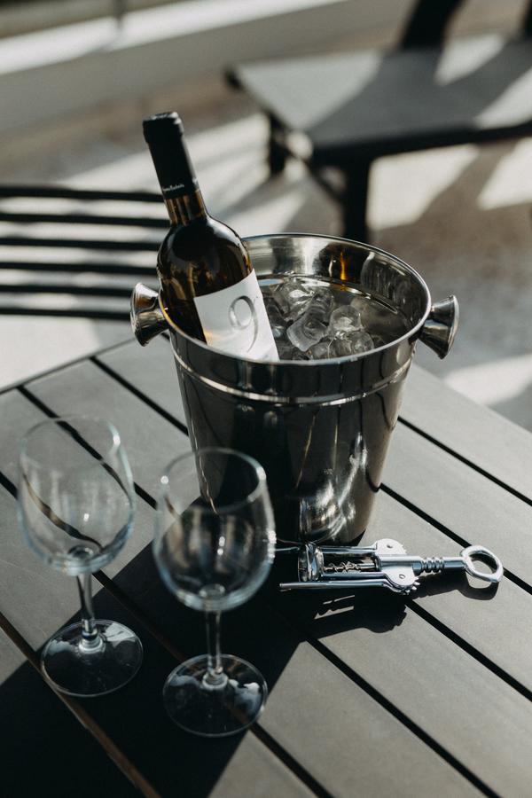 Suite,665207769:JPEG