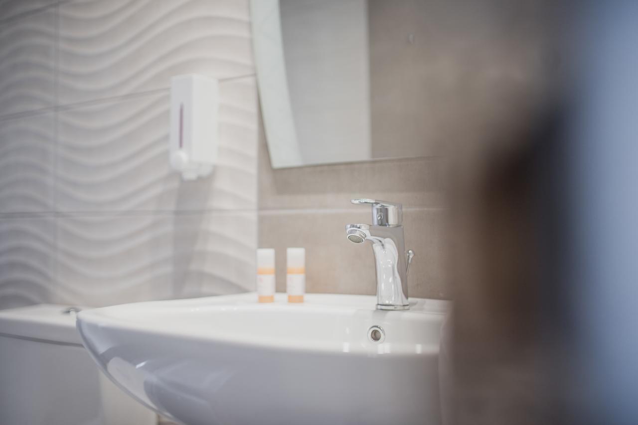 Deluxe Double Room,666307665:JPEG