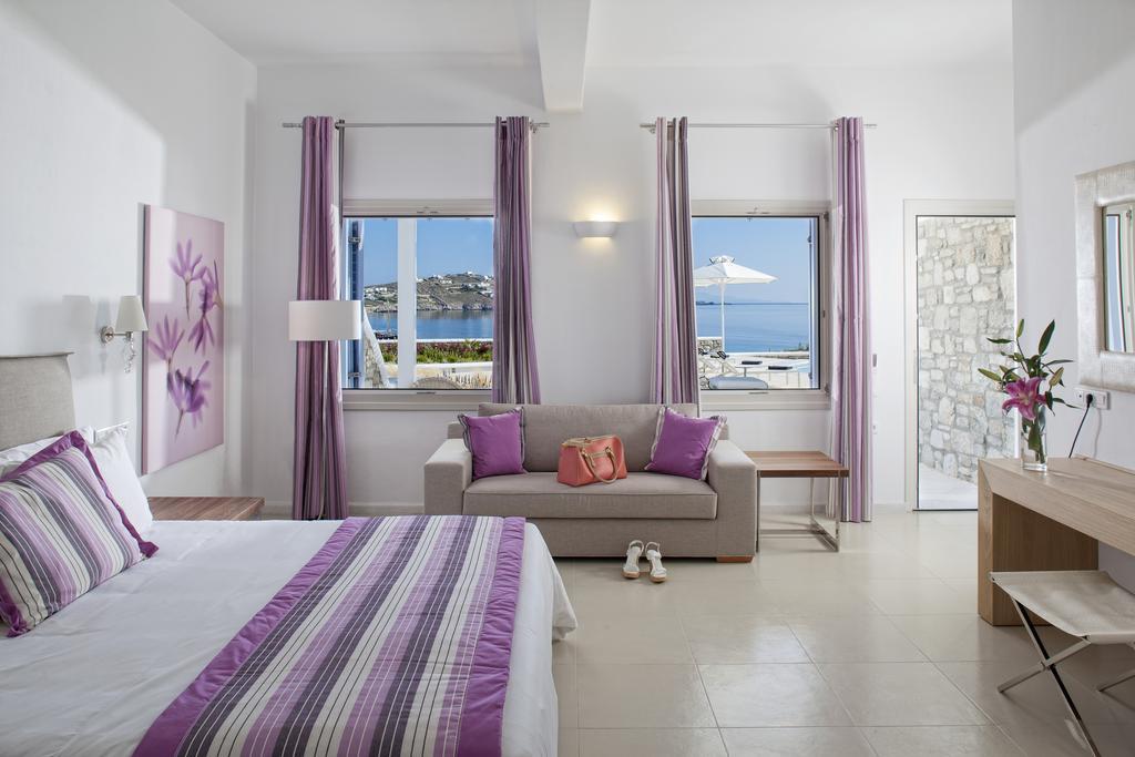 Deluxe Suite with Sea View and Outdoor Hot Tub