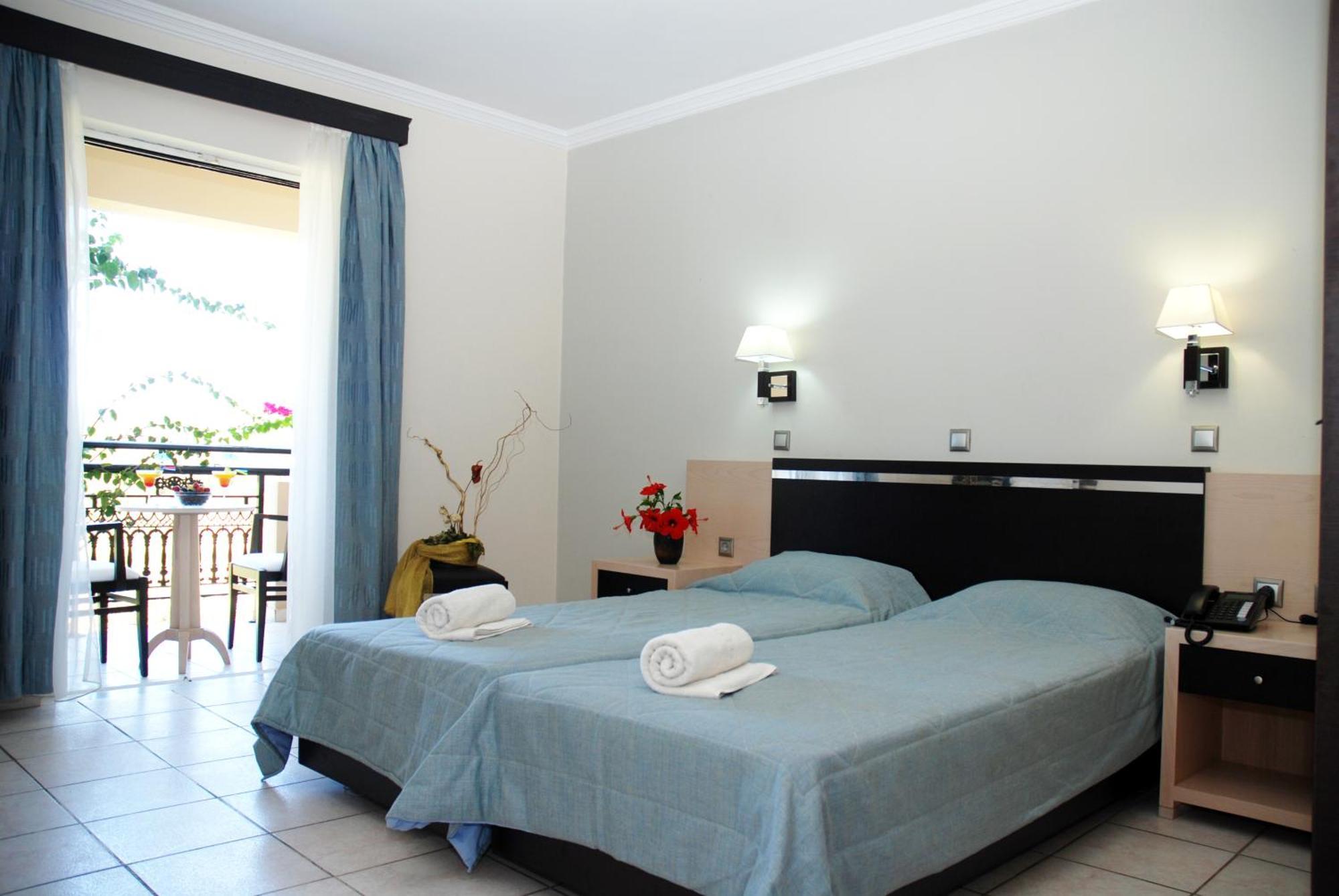 Budget Studio,684576138:JPEG