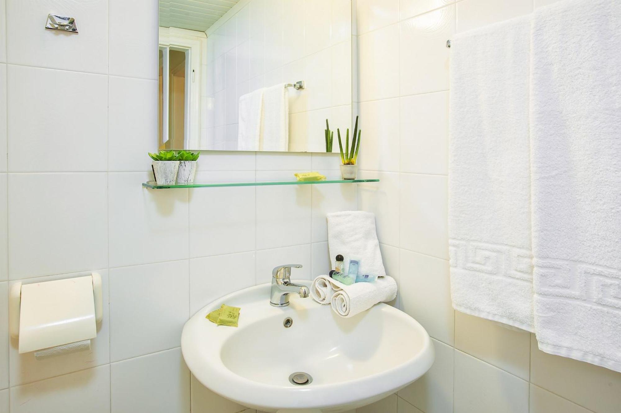 Superior Double Room with Garden View,693670314:JPEG