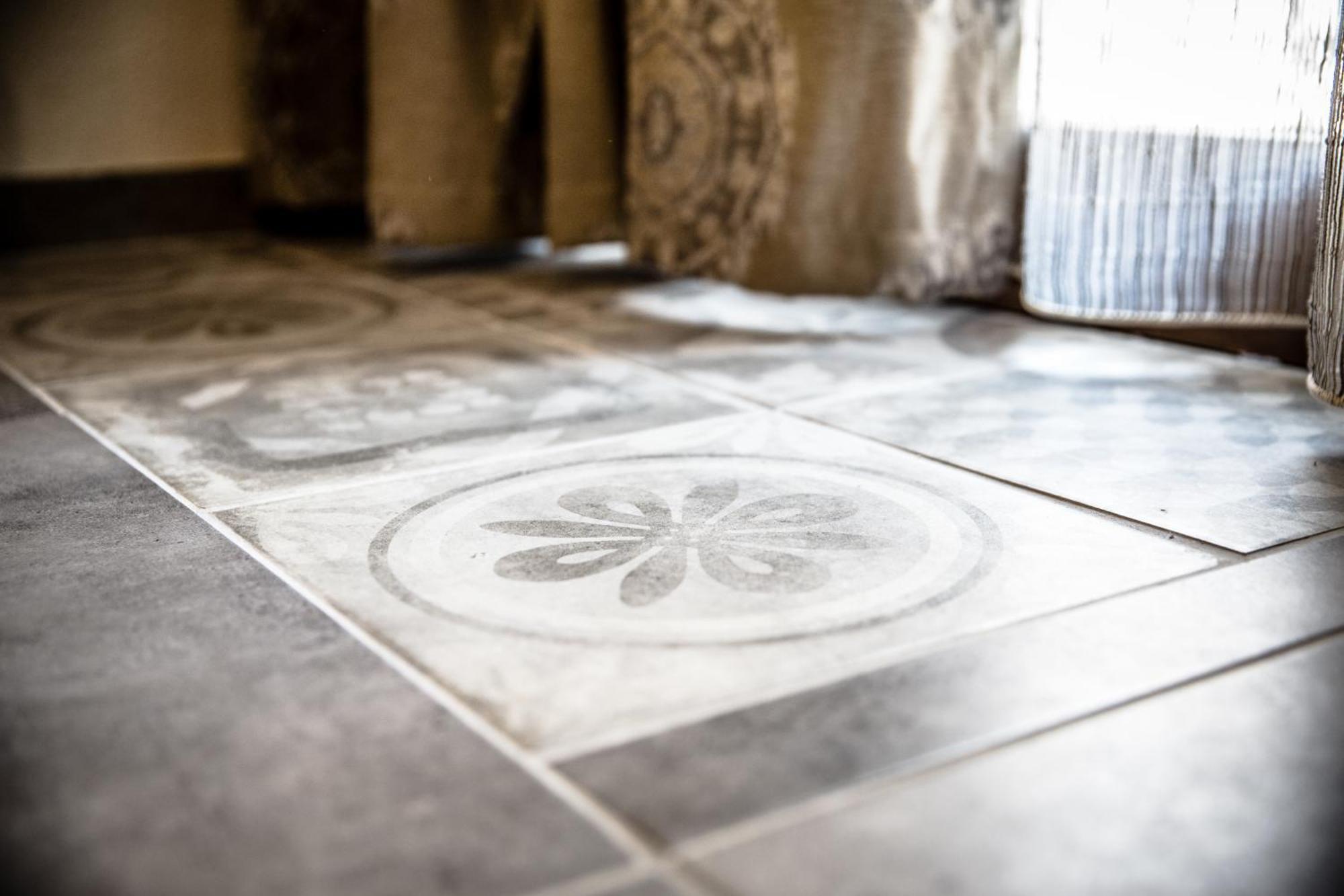 Deluxe Room with Sea View (1-3 Adults),932547256:JPEG