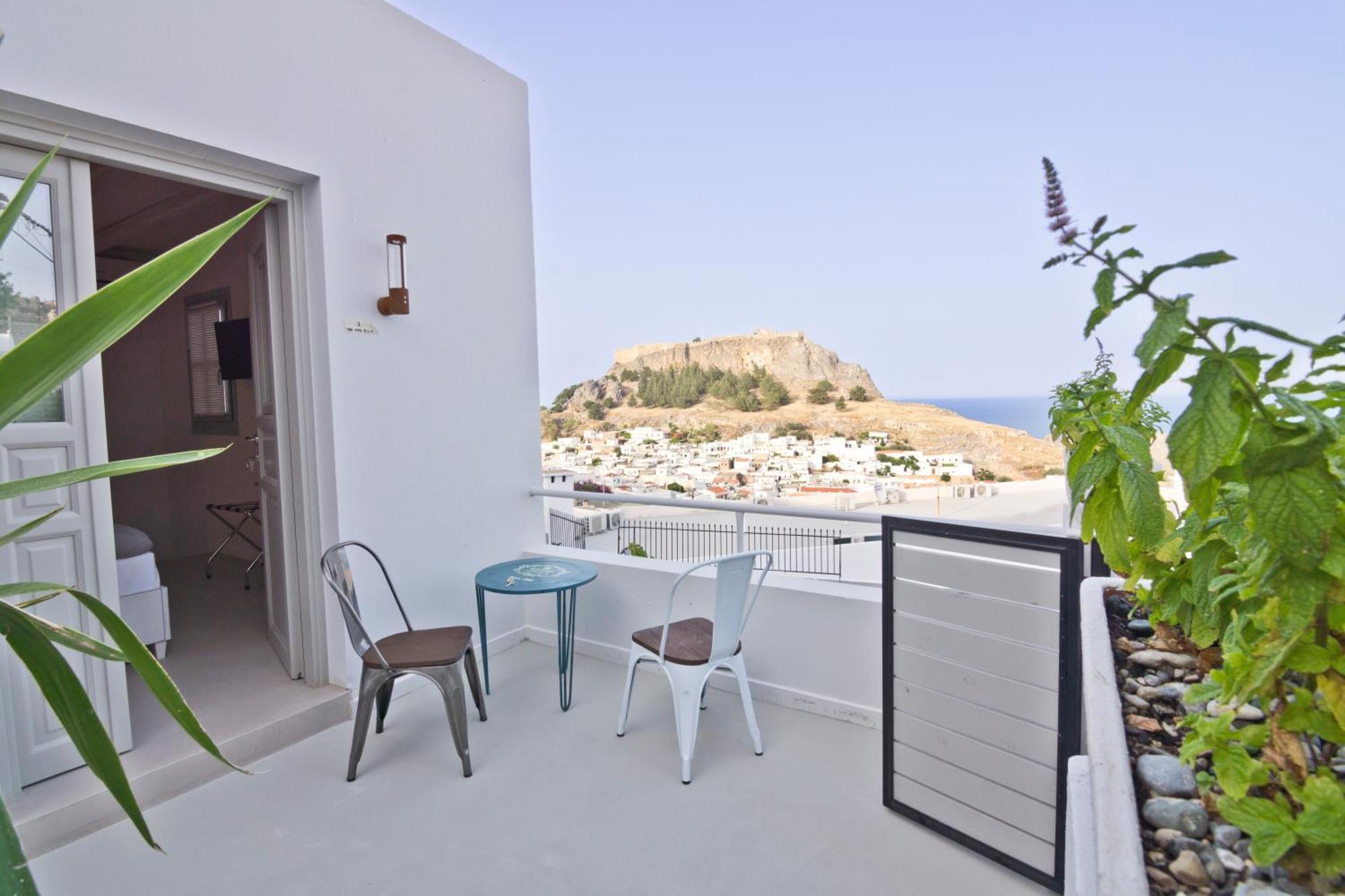 Junior Maisonette with Balcony and Castle View,710963275:JPEG