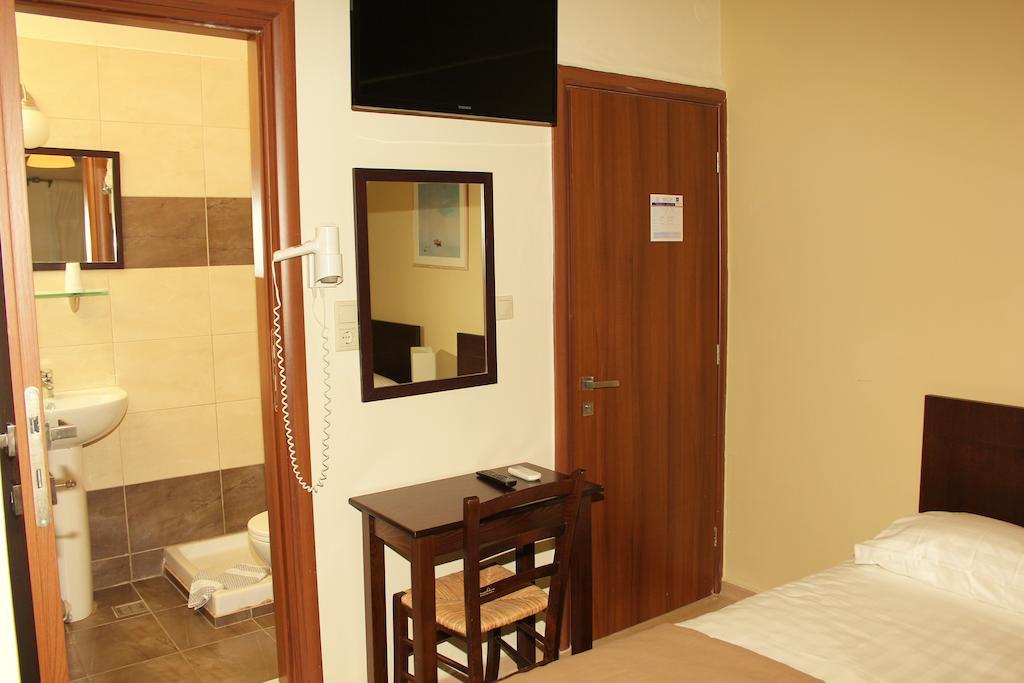 Economy Quadruple Room