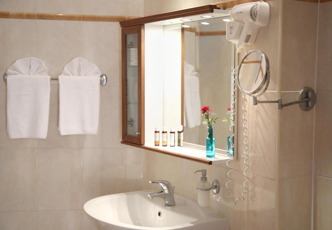 Studio with Sea View,1149829324:JPEG