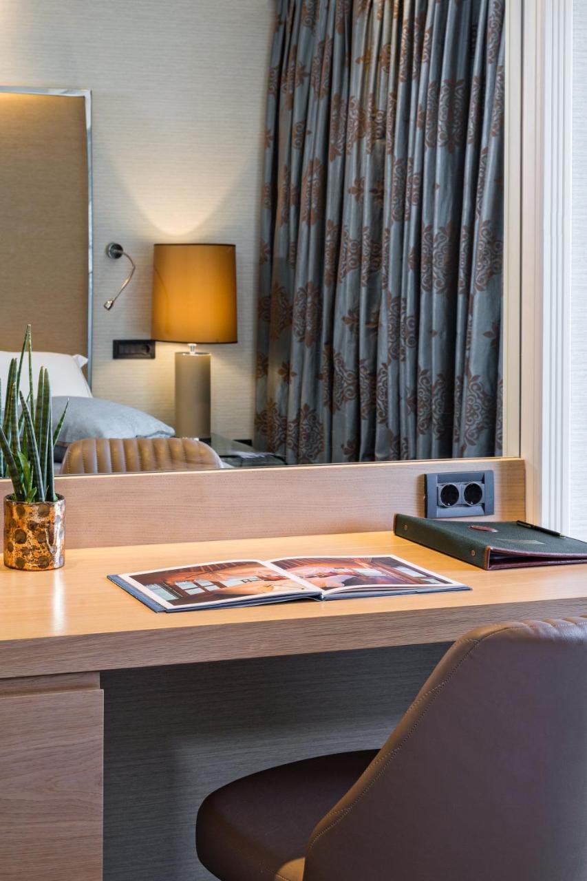 Deluxe Double Room,744187654:JPEG