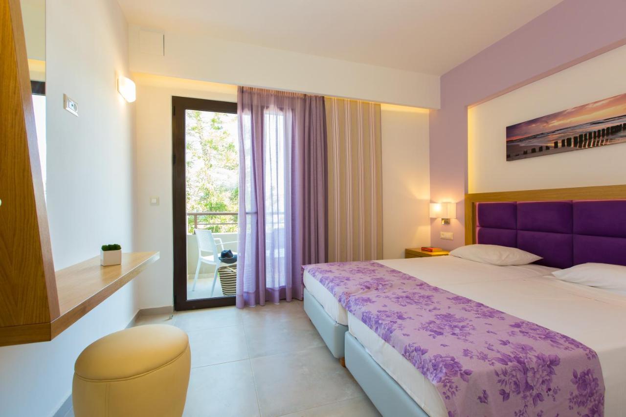Superior One-Bedroom Apartment