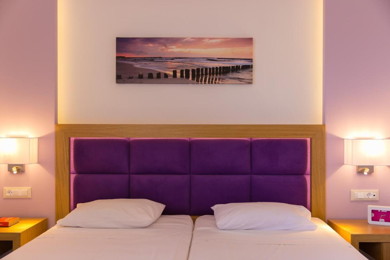 Superior One-Bedroom Apartment