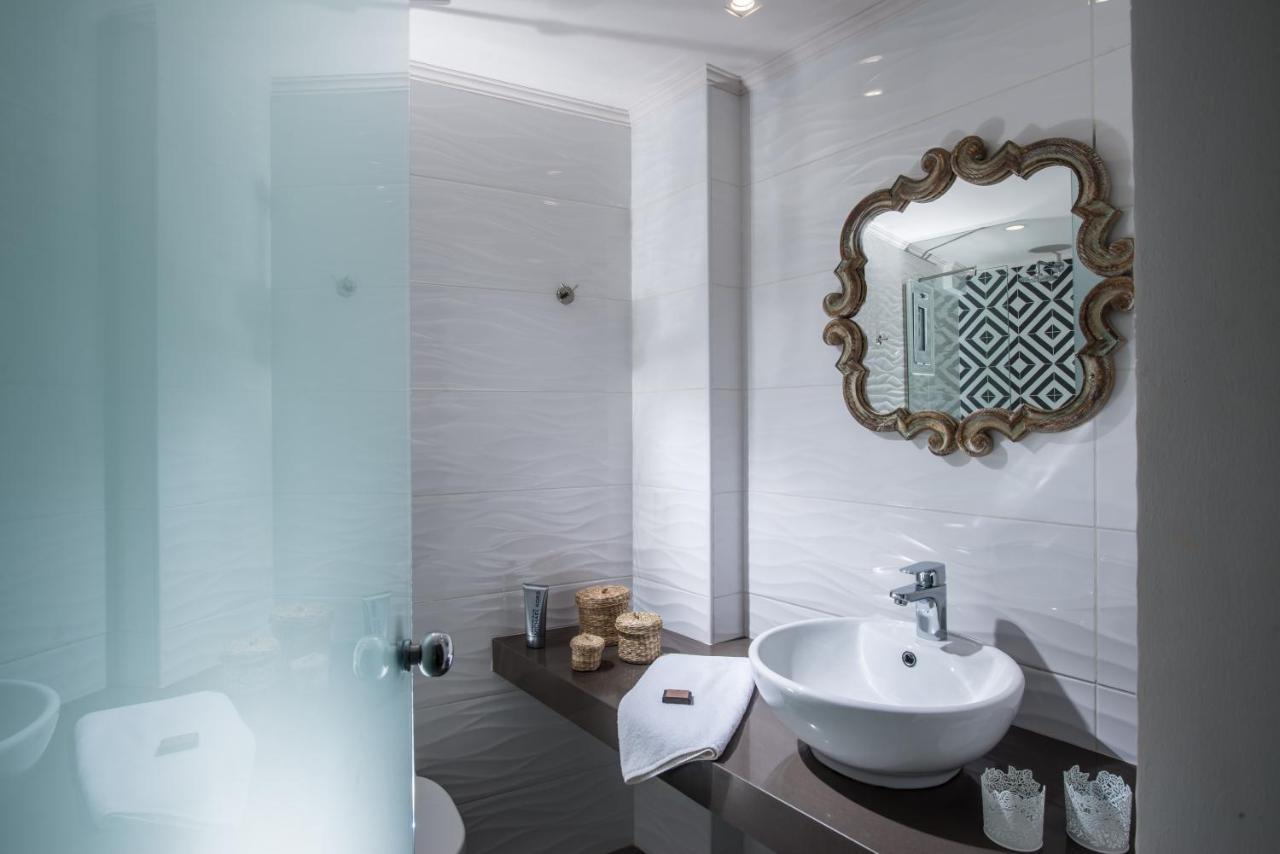 Superior One-Bedroom Apartment,762897100:JPEG