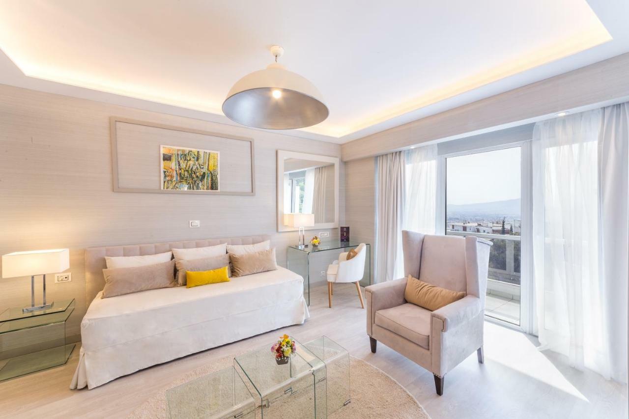 Suite Deluxe con balcón esquinero y vistas al monte Lycabettus