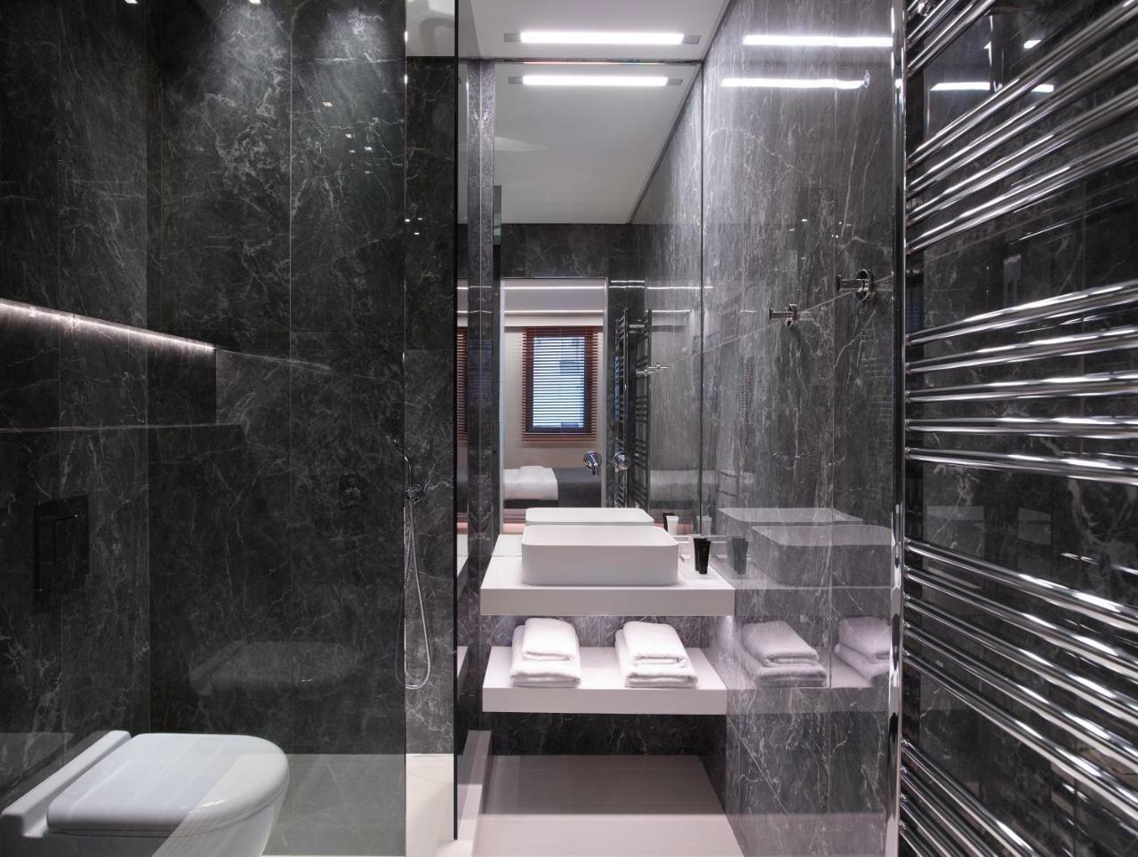Deluxe Two-Bedroom Suite