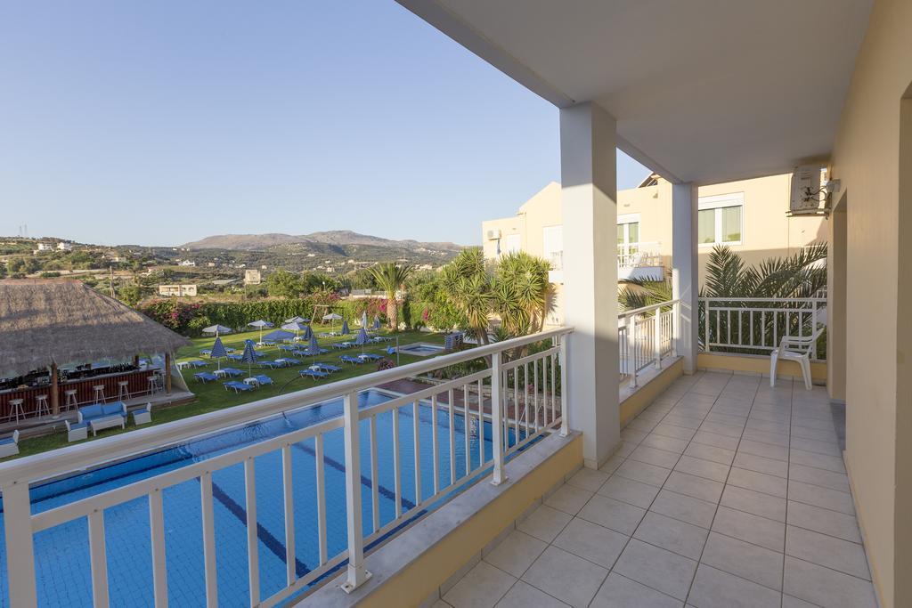 Appartement 1 Chambre Supérieur avec Vue sur la Piscine